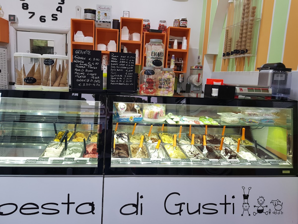 Tempesta Di Gusti Photos 2